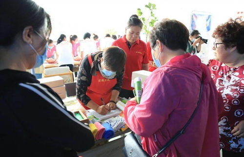 2000余人来巾帼家政广场 赶集 ,潍坊首个家政大集圆满结束